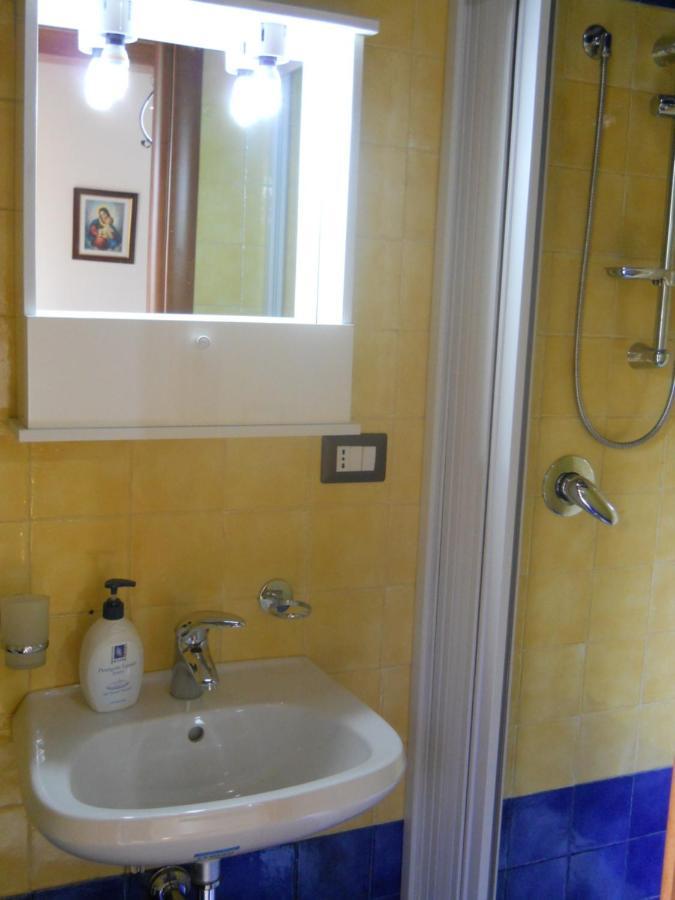 Antico Palazzo Bed & Breakfast จีอาร์ดีนี นักซอส ภายนอก รูปภาพ