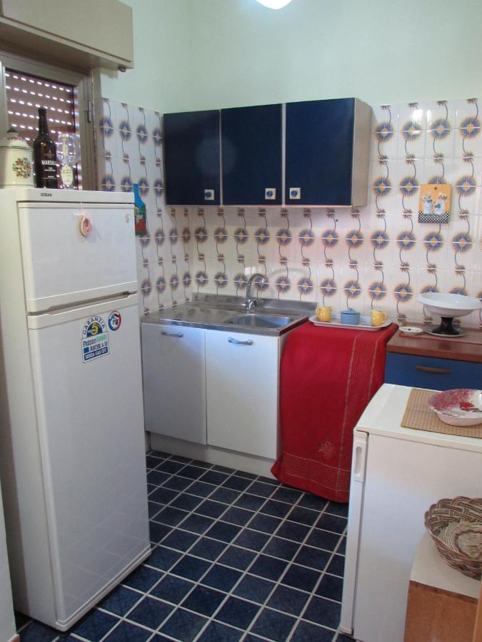 Antico Palazzo Bed & Breakfast จีอาร์ดีนี นักซอส ภายนอก รูปภาพ