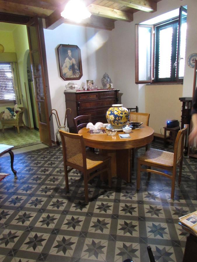 Antico Palazzo Bed & Breakfast จีอาร์ดีนี นักซอส ภายนอก รูปภาพ